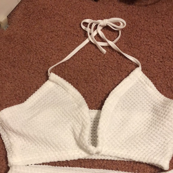 Beautiful Shein🥳White Skirt Outfit🥳🥳🥳 - Picture 3 of 10